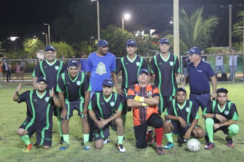 Chuva de gols e muita emoo na abertura do campeonato do Shopping Popular