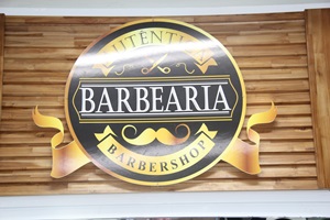 Barbearias vintage no Shopping Popular