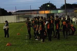 Cuiab Arsenal estreia com vitria no campeonato estadual de Futebol Americano