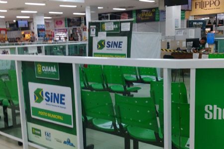 ​Sine Municipal Shopping Popular: confira as vagas do dia (19)